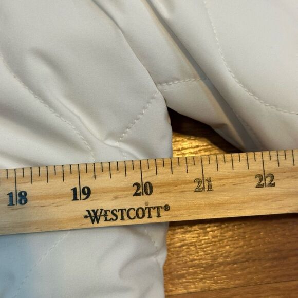 Koolaburra by Ugg Reversible Sherpa Quilted Button Up Jacket Light Birch | Size - Picture 4 of 16